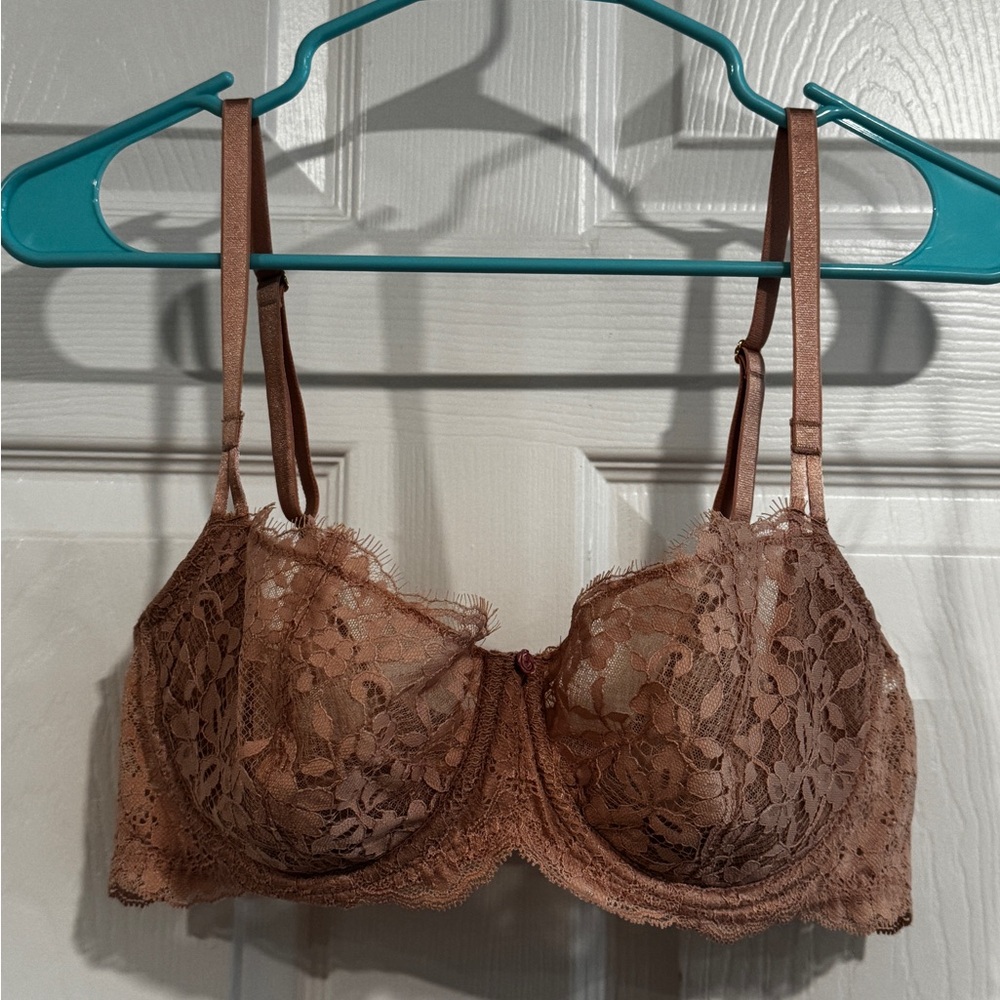 Victoria's Secret Wicked Dream Angels Unlined Lace Balconette Bra